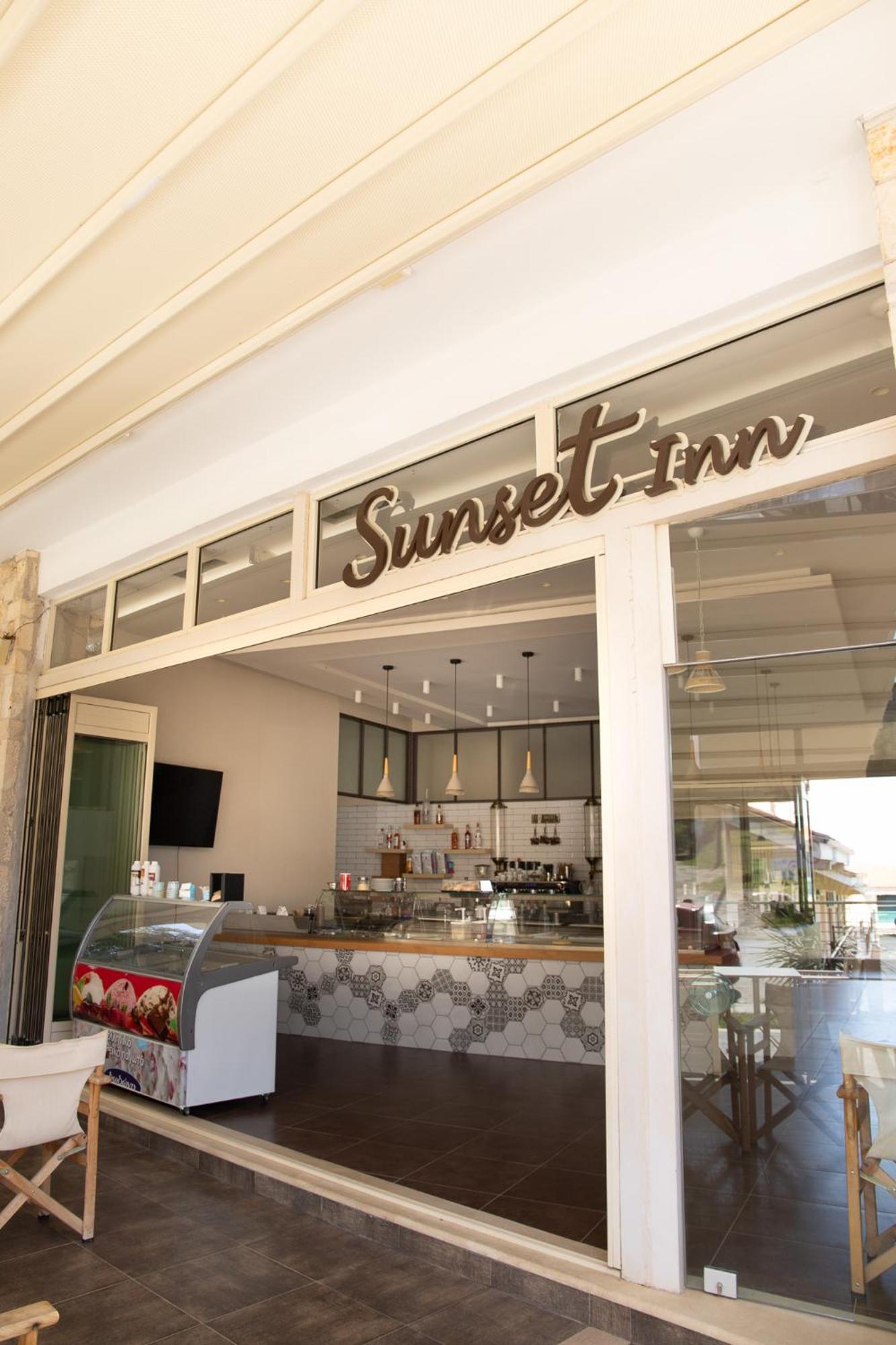 Sunset Inn 크리오피지 외부 사진