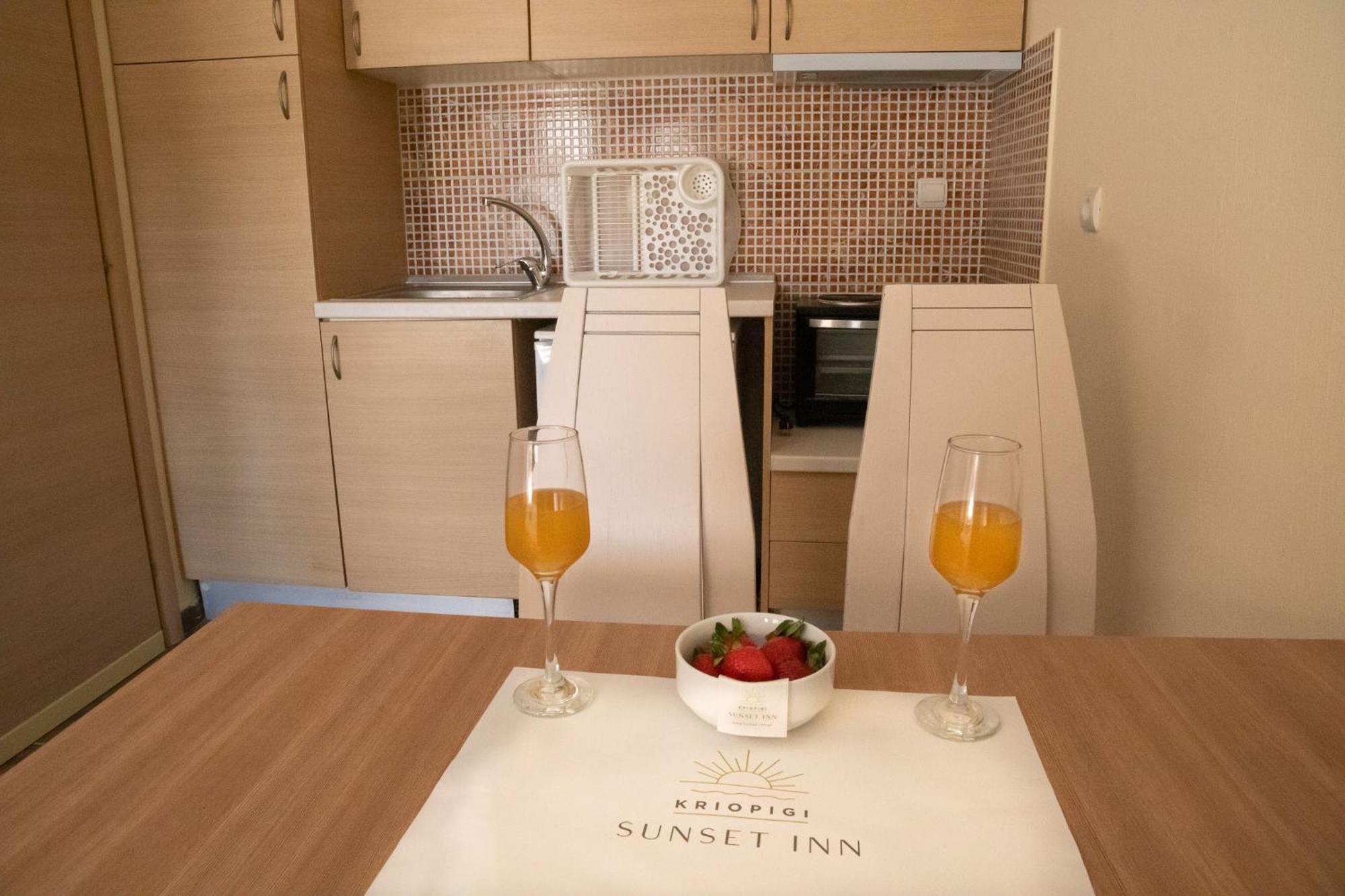 Sunset Inn 크리오피지 외부 사진